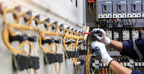 Professional Electrician technician working in Moscow, PA